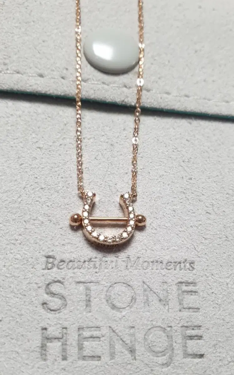 STONEHENGE | 스톤헨지 Stonehenge 14k Rose Gold Lucky U
